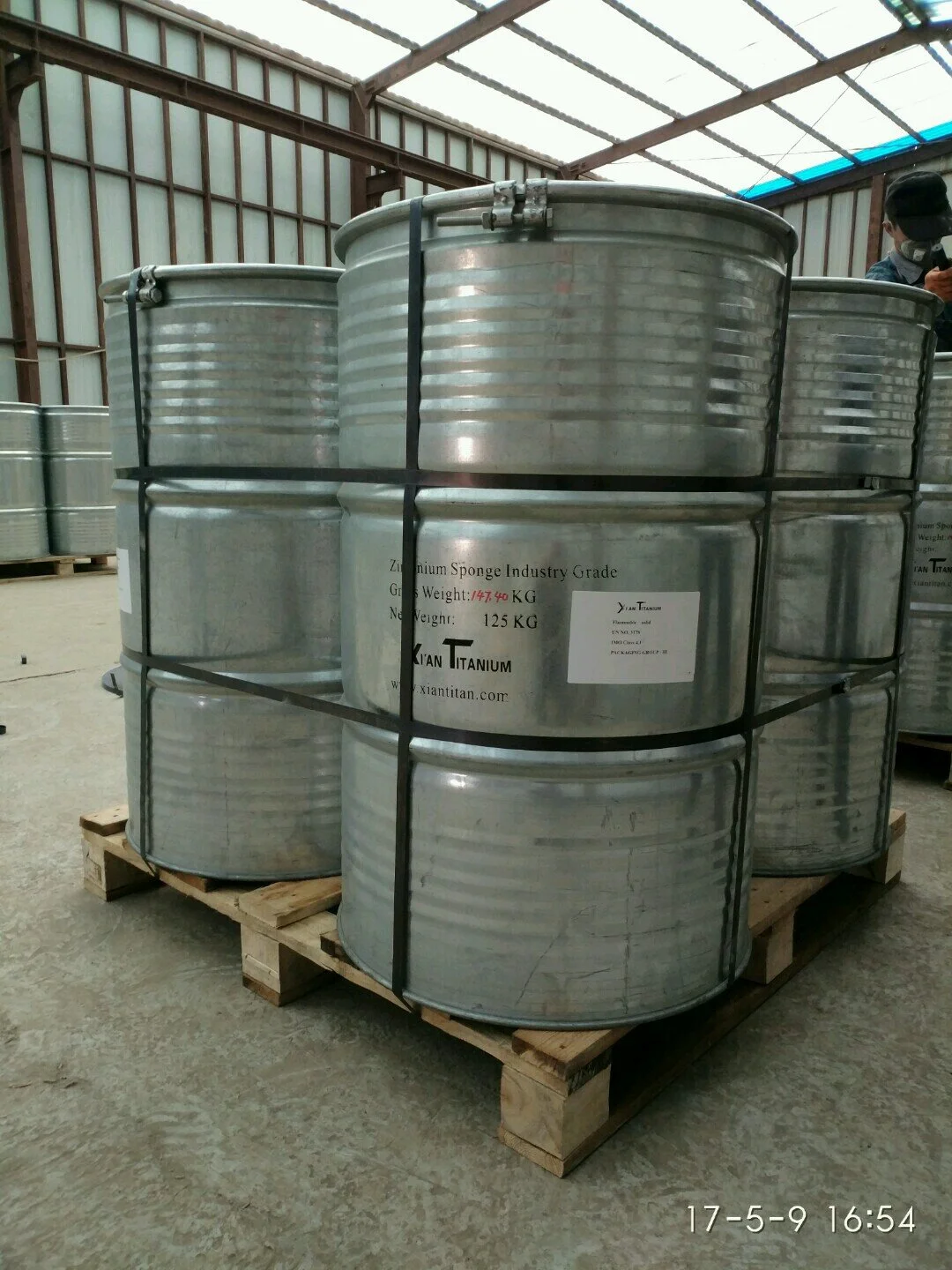 Zirconium Sponge in Steel Drum (4 x drums)